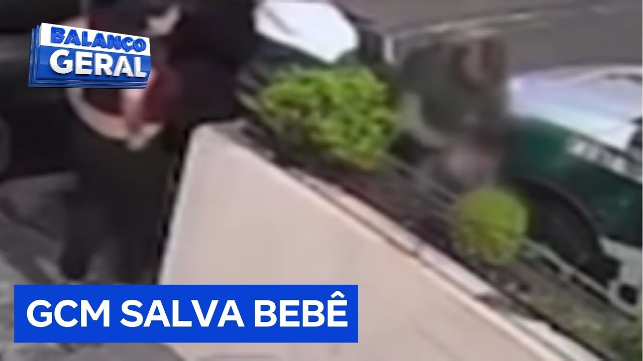 GCM salva uma bebê que estava se engasgando