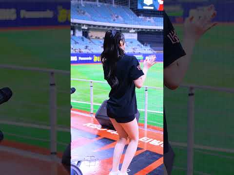 <strong>kt위즈</strong> 정희정치어리더 3점대신 아웃송 직캠 #shorts #정희정 #치어리더 #응원 #공연 #직캠 #영상 #<strong>kt위즈</strong>