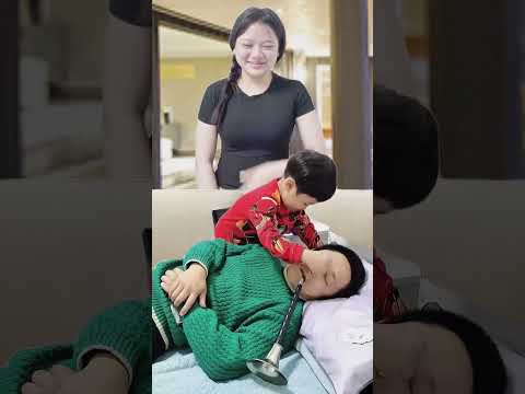 funny baby playing <strong>with</strong> dad is <strong>so</strong> hilarious 😍😍🤣😅😆아빠와 함께 노는 아기가 너무 웃기고 재미있어요