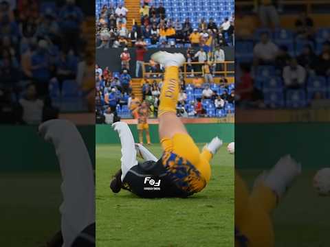 MANEY 🤣⚽ #ligamxfemenil #ligamx #tigresfemenil #tigres #viralshort #football #soccershorts #futebol