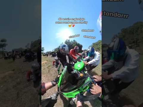 ngecek diri sendiri ❌ngecek helm ✅ 😭🙏🏻 airbag pemberian Tuhan menyelamatkan ku #bikergirl