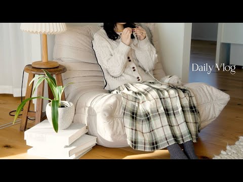 寒い日は家にこもって好きなことをしよう｜編みもの初心者🧶☕️｜嬉しいご報告も📓