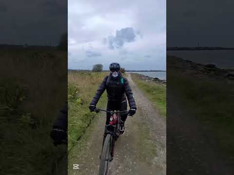 По осенним дорогам на электровелосипеде маллет. #электровелосипед #ebike #cyclingmask  #autumnvibe