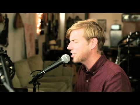 andrew-mcmahon-in-the-wilderness-see-her-on-the-weekend-shabby-road-sessions-andrew-mcmahon