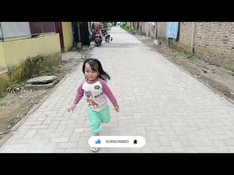 Keisha Kiara Toys Bermain Di Depan Halaman Rumah #viral