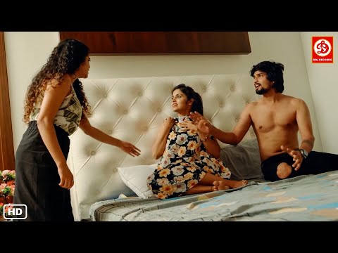 देखिए जब लड़की ने अपनी छोटी बहन को उसके बॉय फ्रेंड के साथ बिस्तर गर्म करते पकड़ ली, बेस्ट रोमांटिक सीन