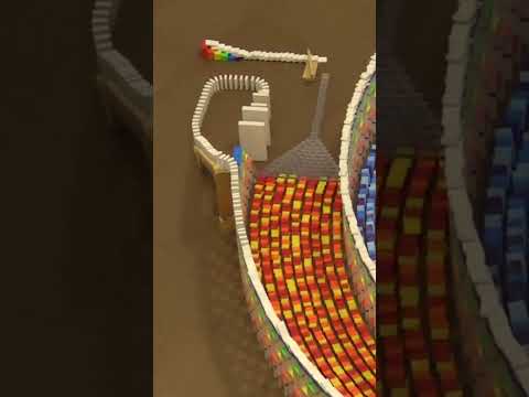 the Amazing Triple Spiral! ๐คฏ (15,000 Dominoes)