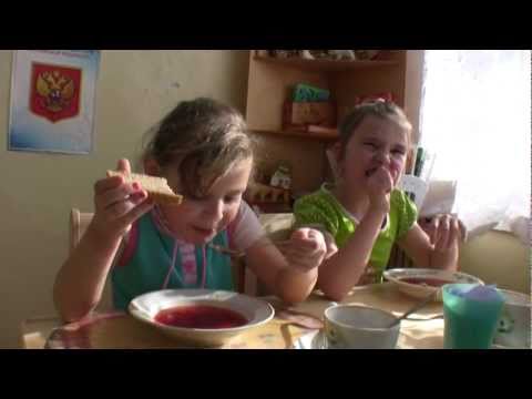 Обед в садике (Владимир ЛОБАНОВ, Северодвинск 29Ru) HD