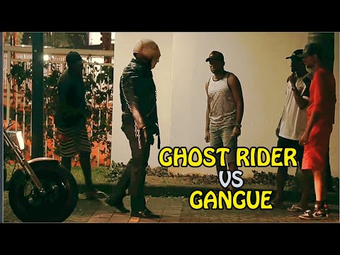 MOTOQUEIRO FANTASMA VIU A GANGUE NA ESQUINA E... Ghost Rider Prank