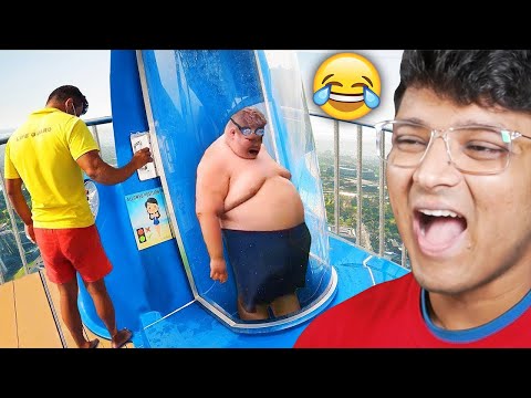 FUNNIEST WATER PARK MOMENTS...