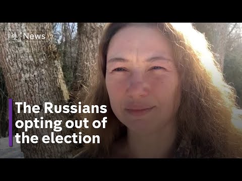 Protesters spoil ballots in defiance of President Putin as polls open in Russia's election