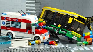 Lego City Emergency Ambulance Shuttle Bus Crash