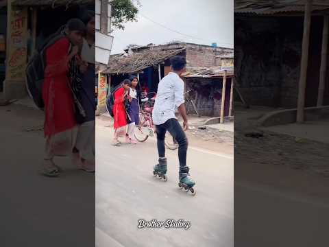 cute girl reaction 👀🤯 #publicreaction #😎💯😱 #reaction #skating #skatingvideos #balurghat #trending