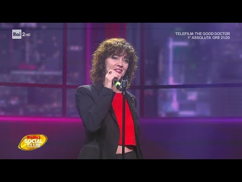 Patrizia Laquidara interpreta "Figli delle stelle" - Radio2 Social Club 18/09/2024