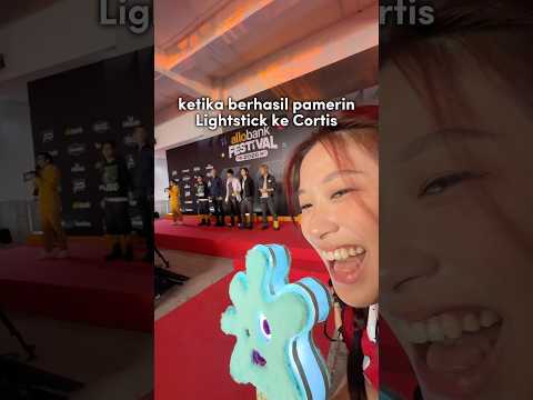 Berhasil Pamerin Lightstick Ke CORTIS