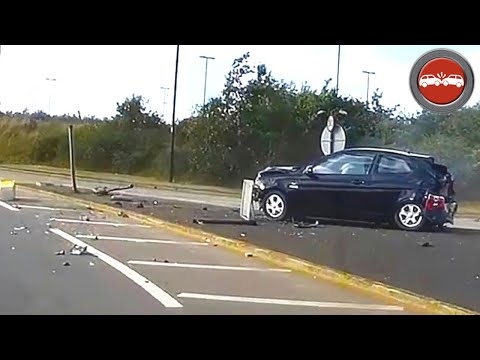 25 Hilarious Idiot Drivers Caught on Dashcam - Instant Karma