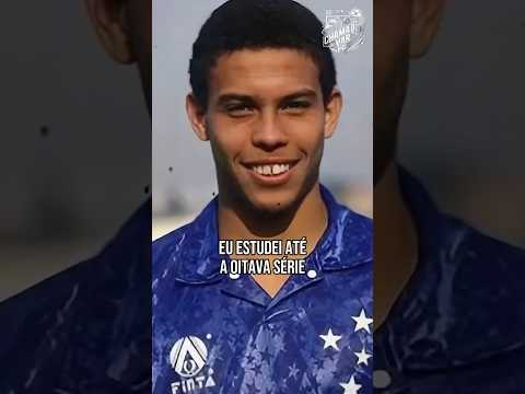Ronaldo foi campeão do mundo quando ainda estava na escola #futebol #ronaldo #r9 #cruzeiro #escola