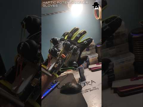 Haptic Gloves 🧤 for Bionic Arm Control. #electronic #arduino #robot #diy #vr #bionics