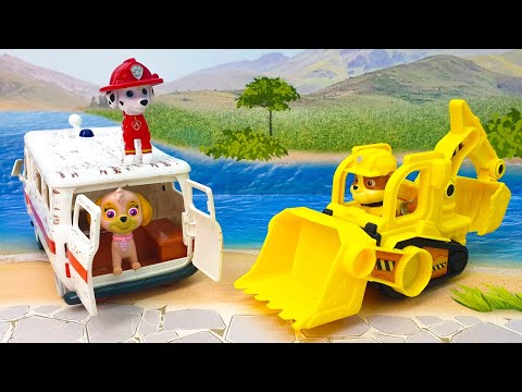 Детские мультики с игрушками - Щенячий патруль Маршал и Скай купаются в шариках Орбиз.