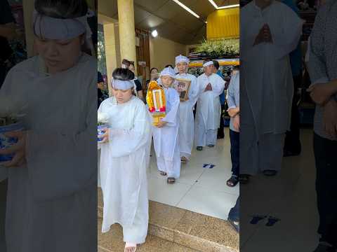 Lễ di quan vợ nghệ sĩ Vũ Thanh đã kết thúc với nhiều cảm xúc