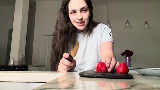 Hariel Ferrari | FAZENDO PANQUECA PROTEICA EM 40 SEGUNDOS