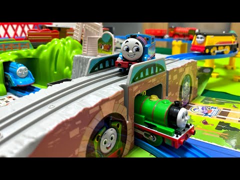 Thomas the Tank Engine (Plarail) ☆ Let's play with the course box!