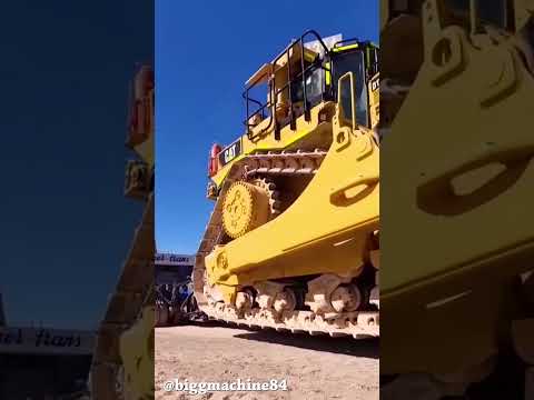 Unusual Facts About The Caterpillar D11 Dozer (Part 01) #shorts #caterpillar #dozer