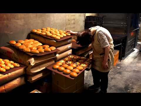 Hunched Over Grandma Trusts Her 55 Year Old Tools At Fukuoka Bakery