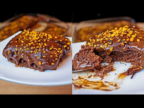 ما تصدقوش كمية البنة تاع هاد الكيكة 😯 كيكة كلها شوكولا 🍫 مشربة خفيفة بكريمة شوكولا و لاااااا ألذ 🤤