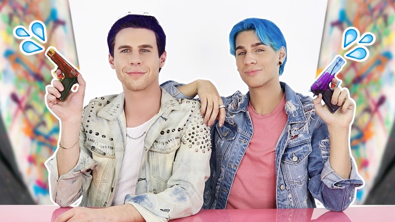 I tried squirt gun hair color with my twin!