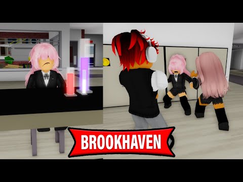 MA CLASSE SE MOQUE DE MOI sur BROOKHAVEN RP ! ROBLOX FR