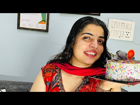 Priya mam ने लाइव आकर काटा जन्मदिन केक 🎂