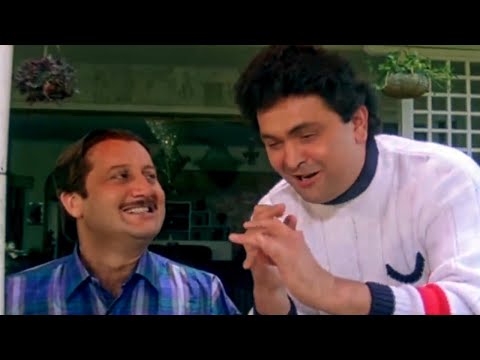 ऋषि कपूर चिठ्ठी के बारे में अनुपम खेर को बता रहा है