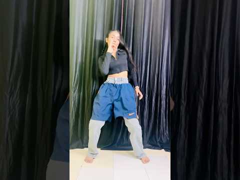 Coca Cola 2😘😍🫣 #payaldancer #dance #bhojpuri #tonykakarnewsong #nehakakkar #neha