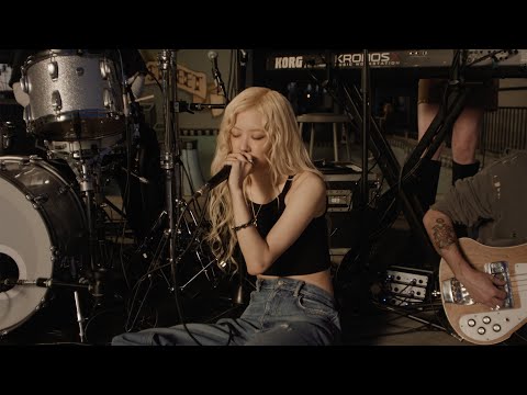 ROSÉ - 3am (live performance)