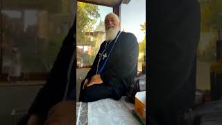 Mama-i mamă veșnic, mama-i sfântă veșnic, mama-i vrednică veșnic, nimeni nu ia calitatea asta