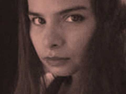 hope-sandoval-the-warm-inventions-charlotte-stanley-ng