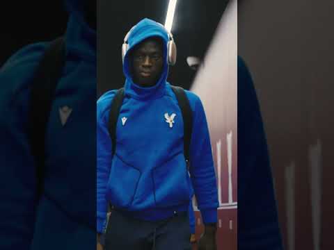 Eagles arrive at Villa Park 🦅  #cpfc