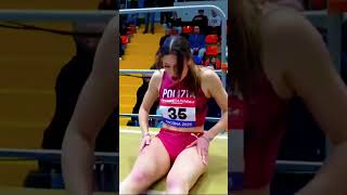 ALL OUT.  #athletics #trackandfield #womensathletics