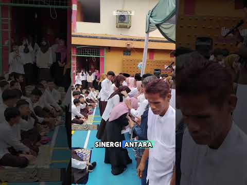 Kolaborasi Alumni dan Sekolah, Milad ke-65 SMP Negeri 4 Tasikmalaya Diisi Tabligh Akbar dan Santunan