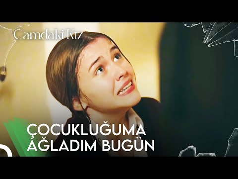 Soluvermiş Minik Kız Henüz İlk Baharında - Camdaki Kız