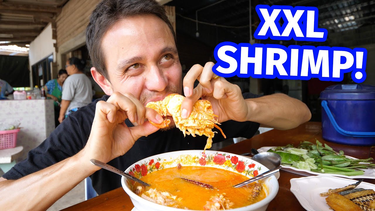 Giant SHRIMP BUTTER TOM YUM! Spicy Thai Food in Phatthalung, Thailand!
