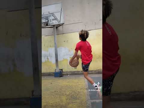 New Basketball Trickshot