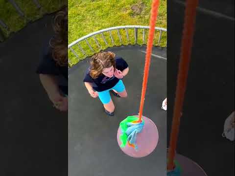 TRAMPOLIN WASSERBOMBEN Challenge!