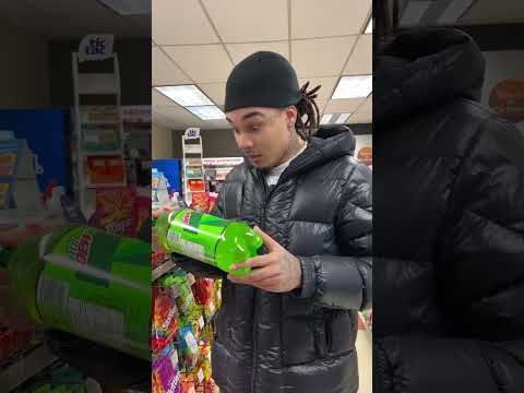 Cashier exposes mountain dew!😳