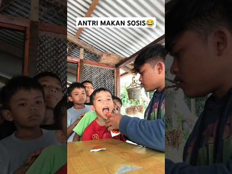 ANTRI MAKAN SOSIS! #comedy #sosis #shorts #lucu