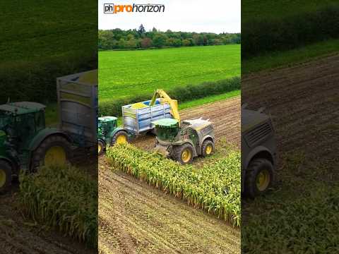 970 HORSE POWER FORAGE HARVESTER IN ACTION #agri