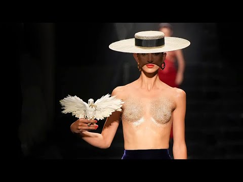 Schiaparelli | Haute Couture Fall Winter 2022/2023 | Full Show
