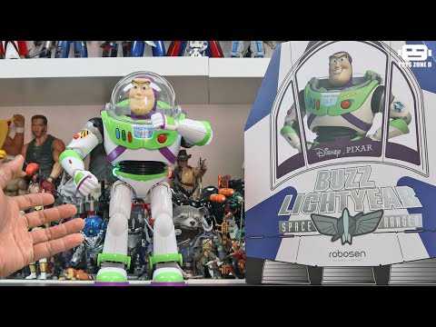 [Unboxing] The world's first "living" Buzz Lightyear Robot (Toy Story) by  Robosen