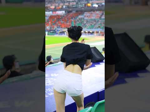 <strong>kt위즈</strong> 정희정치어리더 어허 아웃송 직캠 #shorts #정희정 #치어리더 #응원 #공연 #직캠 #영상 #<strong>kt위즈</strong>
